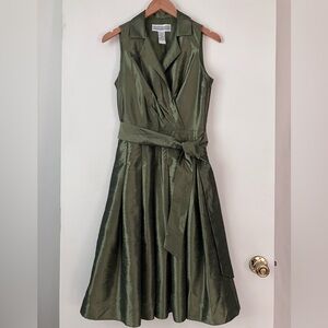 Jessica Howard Sleeveless Dressy Party Dress Flared Pleated Skirt.